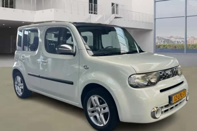 Nissan Cube (2010) thumbnail 2