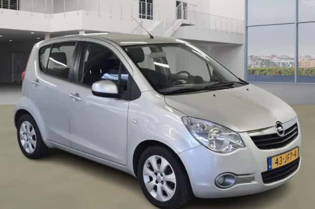 Opel Agila (2009) thumbnail 2