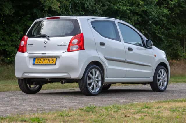Suzuki Alto (2011) thumbnail 4