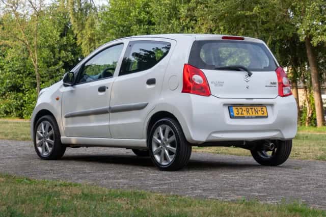 Suzuki Alto (2011) thumbnail 5