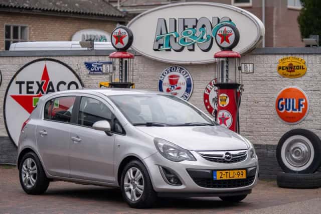 Opel Corsa (2014) thumbnail 1