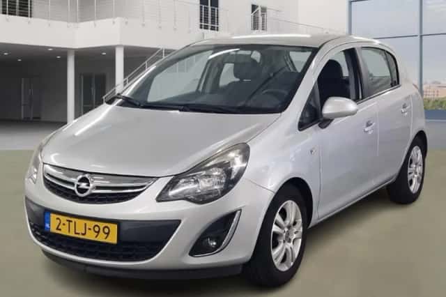 Opel Corsa (2014) thumbnail 1