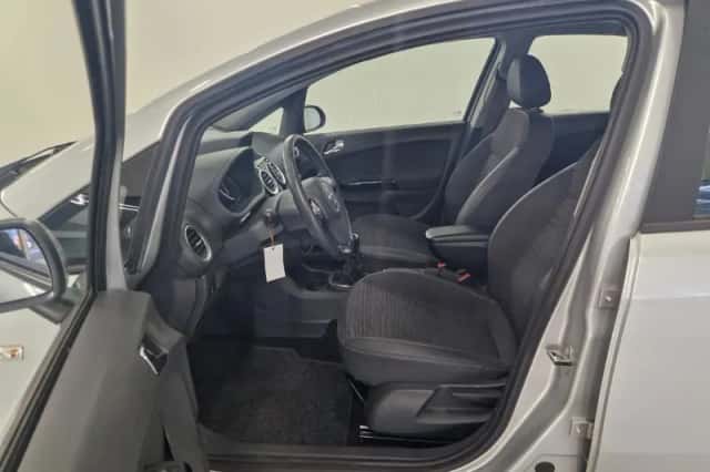 Opel Corsa (2014) thumbnail 5