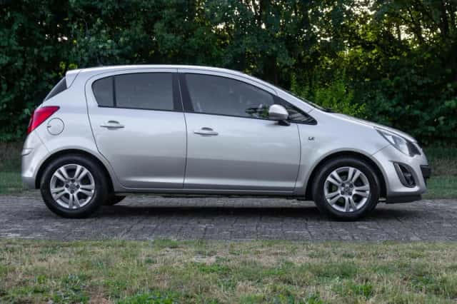 Opel Corsa (2014) thumbnail 6
