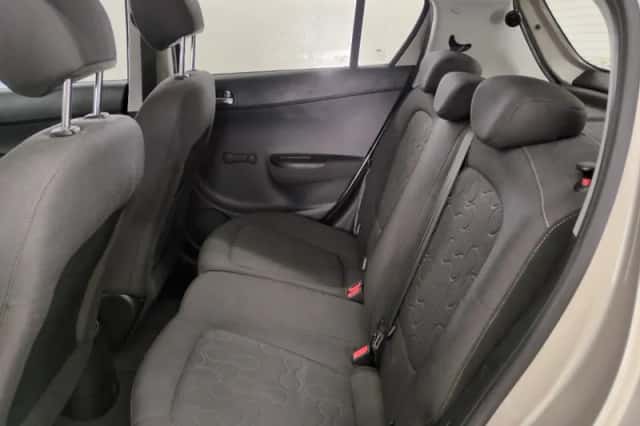 Hyundai i20 (2011) thumbnail 6