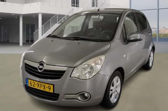 Opel Agila (2012) thumbnail 1