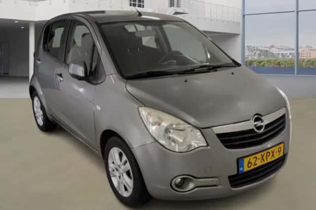 Opel Agila (2012) thumbnail 2