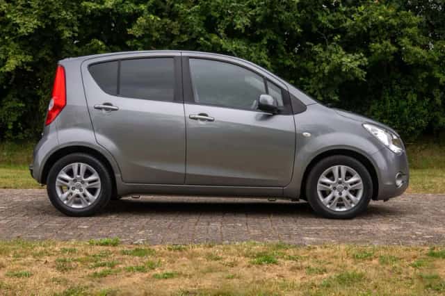 Opel Agila (2012) thumbnail 6