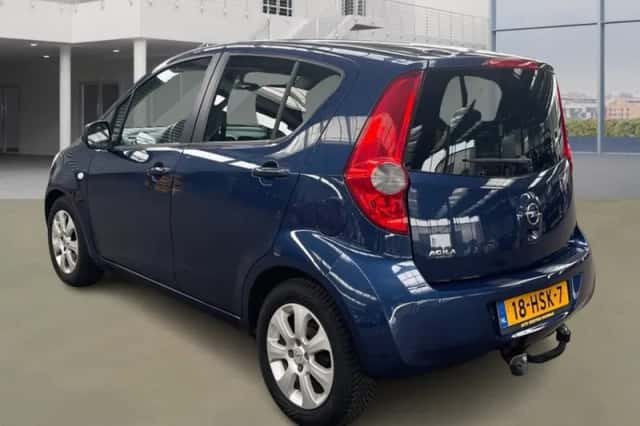 Opel Agila (2009) thumbnail 4