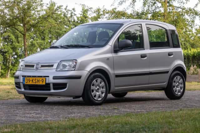 Fiat Panda (2010) thumbnail 2