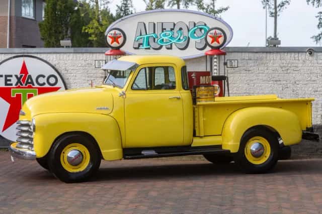 Chevrolet 3100 PICK UP (1953) thumbnail 1