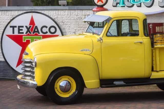Chevrolet 3100 PICK UP (1953) thumbnail 2