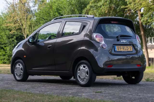 Chevrolet Spark (2011) thumbnail 4