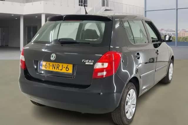 Škoda Fabia (2010) thumbnail 3
