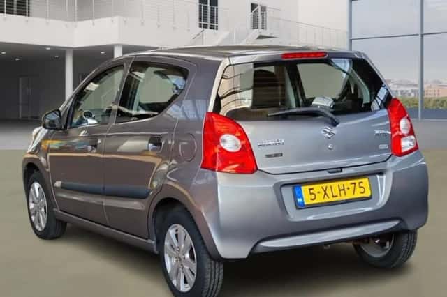 Suzuki Alto (2014) thumbnail 4