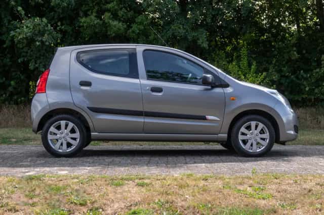 Suzuki Alto (2014) thumbnail 6