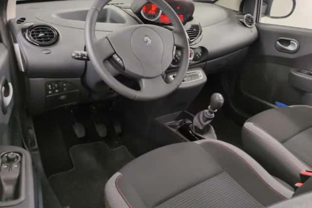 Renault Twingo (2013) thumbnail 5