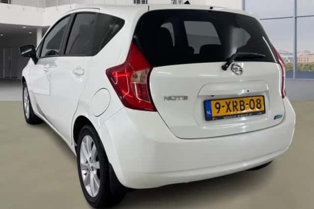 Nissan Note (2014) thumbnail 4