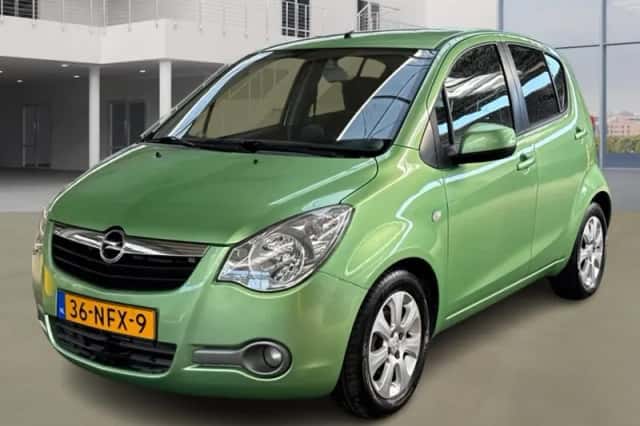 Opel Agila (2010) thumbnail 2