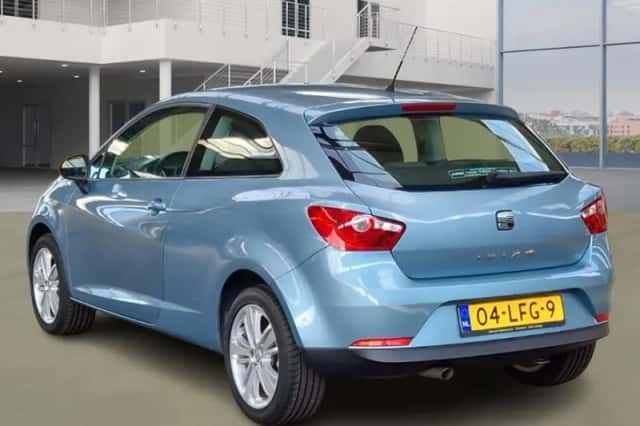 SEAT Ibiza (2010) thumbnail 4