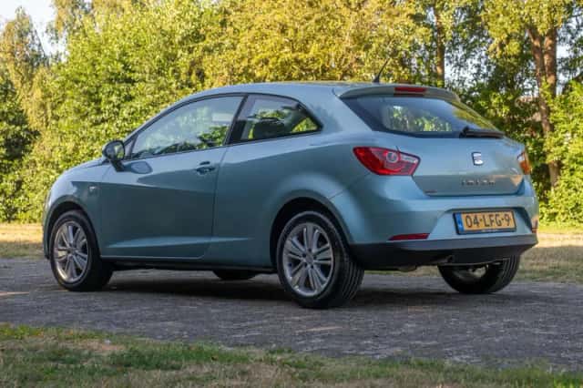 SEAT Ibiza (2010) thumbnail 5