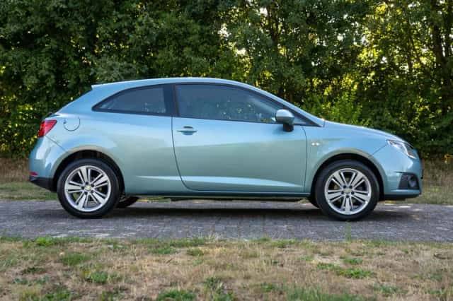 SEAT Ibiza (2010) thumbnail 6