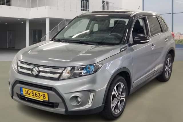 Suzuki Vitara (2016) thumbnail 2