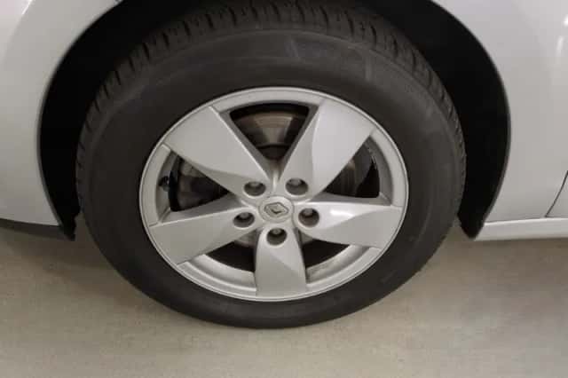 Renault Scénic (2009) thumbnail 6