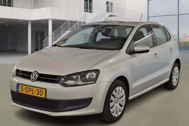 Volkswagen Polo (2013) thumbnail 2