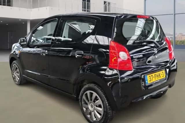 Suzuki Alto (2011) thumbnail 4