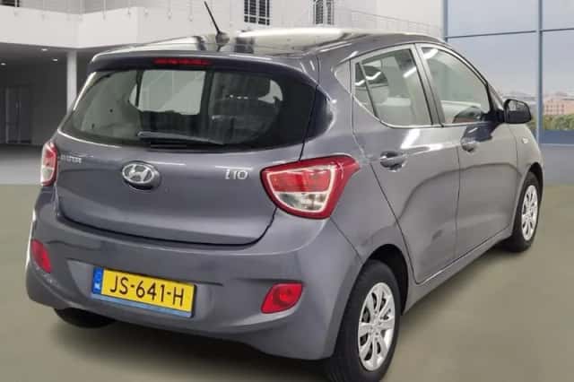 Hyundai i10 (2017) thumbnail 3