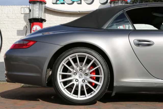 Porsche 911 Carrera (2007) thumbnail 16