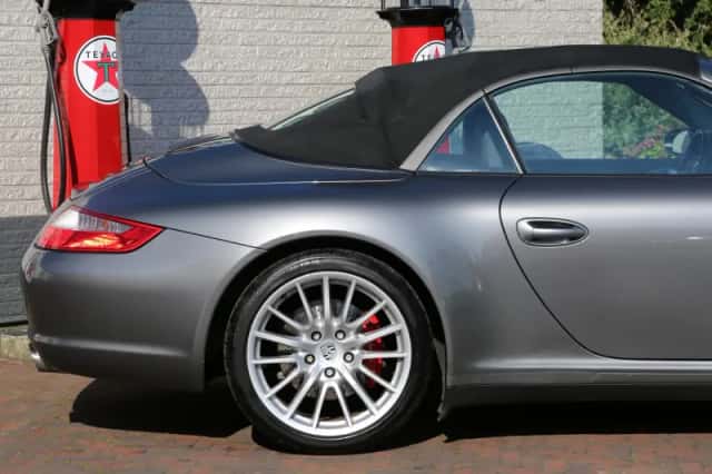 Porsche 911 Carrera (2007) thumbnail 17