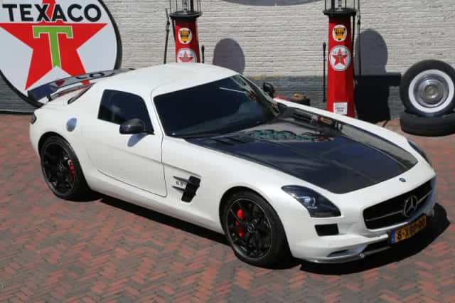 Mercedes-Benz SLS (2014) thumbnail 13