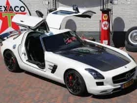 Mercedes-Benz SLS (2014) thumbnail 22