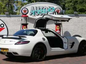 Mercedes-Benz SLS (2014) thumbnail 27