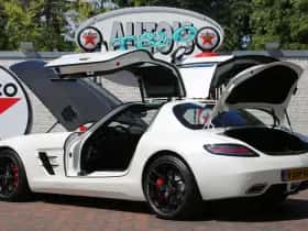 Mercedes-Benz SLS (2014) thumbnail 35