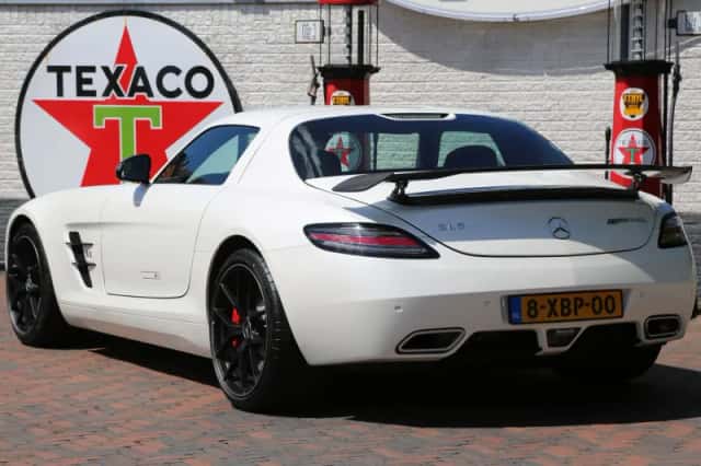 Mercedes-Benz SLS (2014) thumbnail 6
