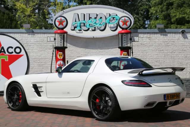 Mercedes-Benz SLS (2014) thumbnail 3