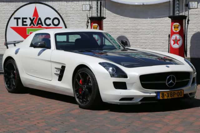 Mercedes-Benz SLS (2014) thumbnail 5