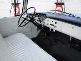 Chevrolet 3100 (1956) thumbnail 95