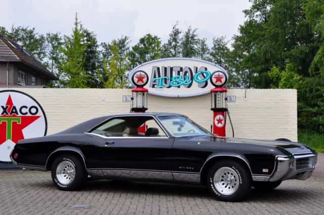Buick Riviera (1969) thumbnail 1