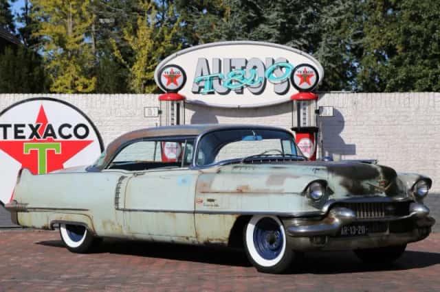 Cadillac Coupe de Ville (1956) thumbnail 2