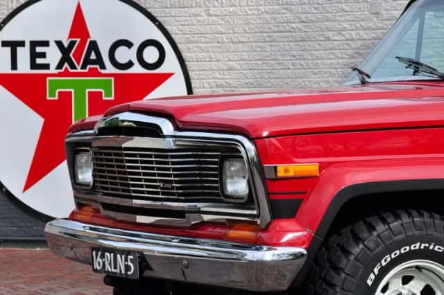 Jeep Cherokee (1980) thumbnail 5