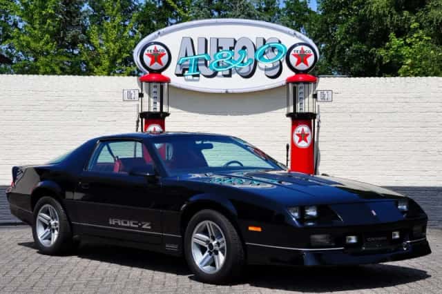 Chevrolet Camaro (1987) thumbnail 2