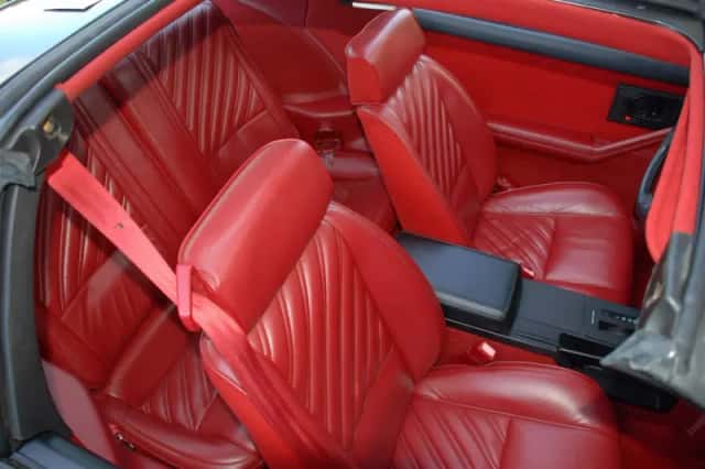 Chevrolet Camaro (1987) thumbnail 39