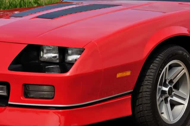 Chevrolet Camaro (1987) thumbnail 30