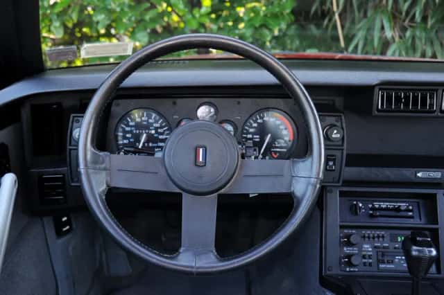 Chevrolet Camaro (1987) thumbnail 46