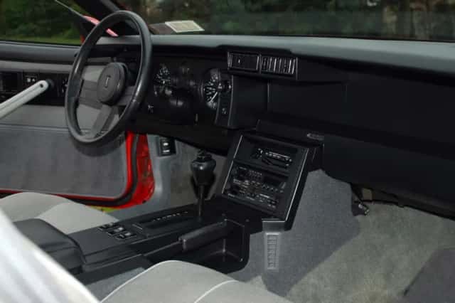Chevrolet Camaro (1987) thumbnail 50