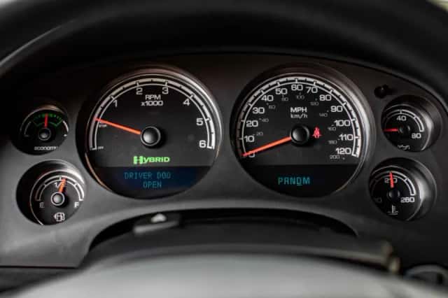 Chevrolet Tahoe (2010) thumbnail 23